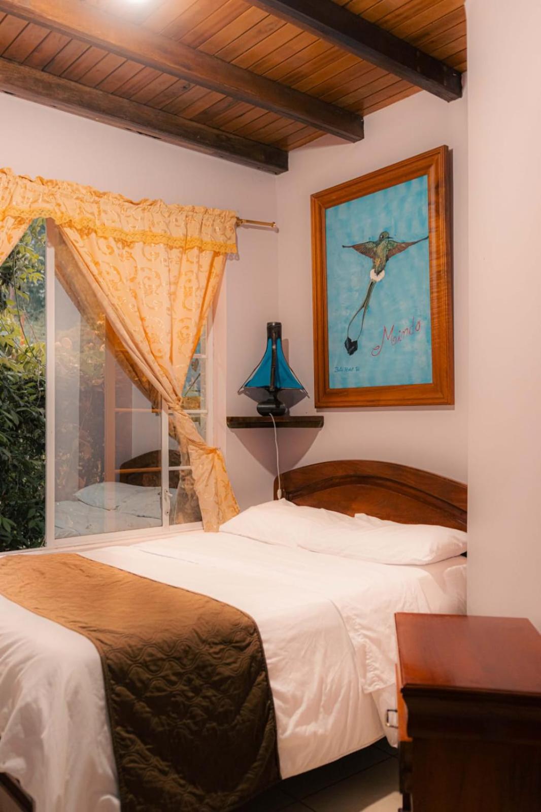 Casa Cultural Mindo Hotel ภายนอก รูปภาพ
